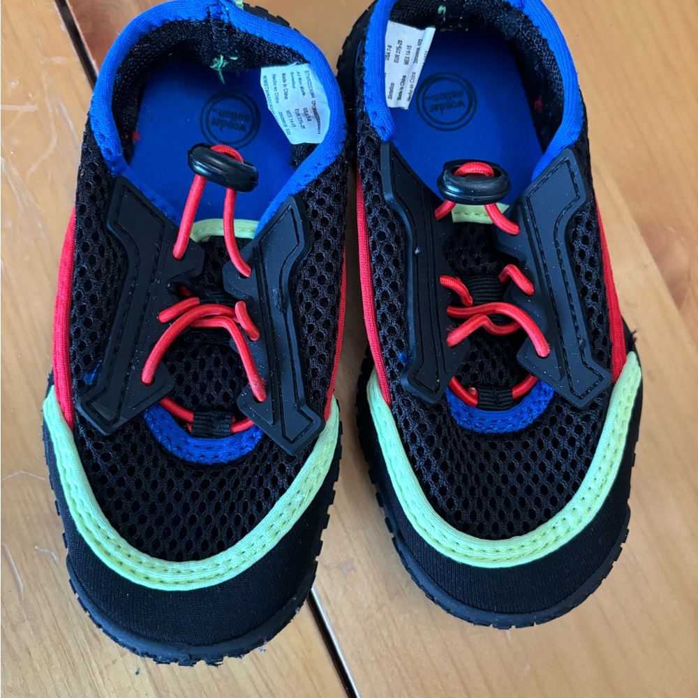 EUC toddler water shoes